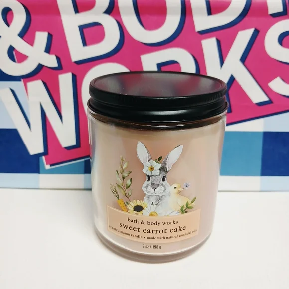 Bath and Body Works Sweet Carrot Cake single wick candle - Picture 4 of 5
